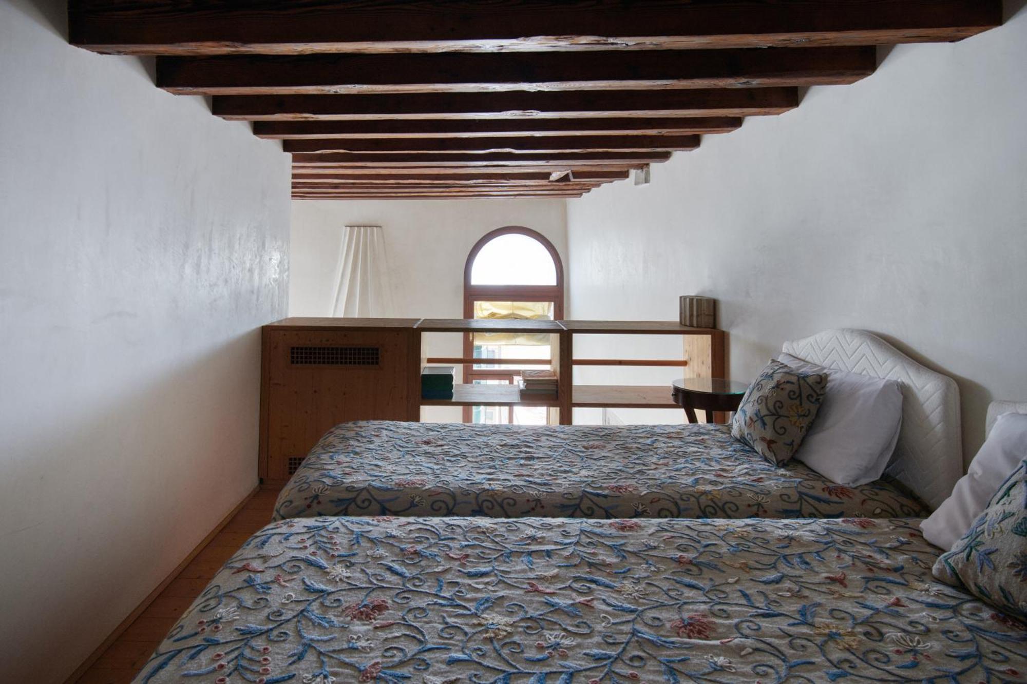 Aparthotel Palazzo Contarini Della Porta Di Ferro Benátky Exteriér fotografie